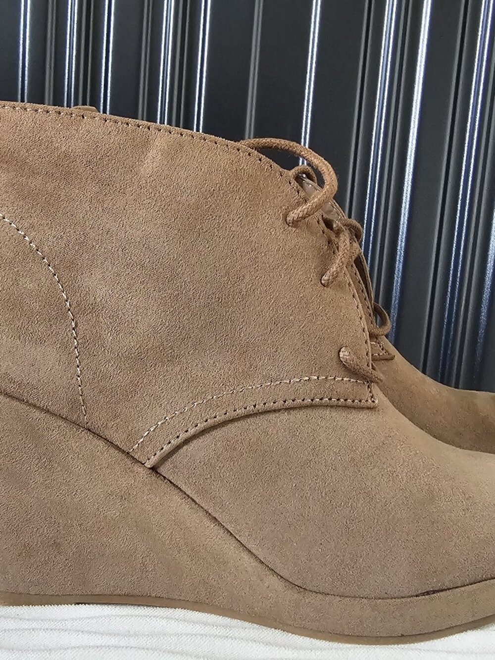 DV by Dolce Vita TERRI Wedge Booties, light Taupe Size 5.5 NWT